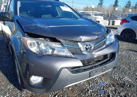 2014 Toyota Rav4 Xle z USA, uszkodzony, nr VIN 2T3RFREVXEW150764